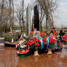 В Шымкенте открыли памятник солдатам, погибшим в Пшихаврском ущелье В Шымкенте открыли памятник солдатам погибшим в Пшихаврском ущелье