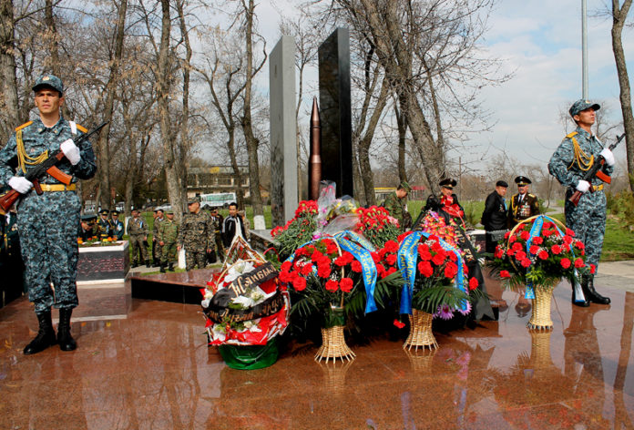 В Шымкенте открыли памятник солдатам погибшим в Пшихаврском ущелье