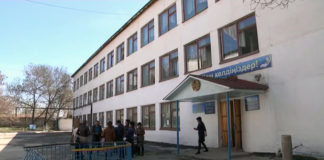 Учителя шымкентской школы № 12 устали от поборов Учителя школы № 12 Шымкента устали от поборов