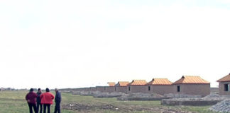 Жители села Аксукент начали борьбу за свои сотки Жители села Аксукент начали борьбу за свои сотки