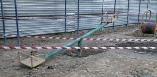 В Шымкенте сносят детские площадки из-за строительства дорогого жилого комплекса В Шымкенте сносят детские площадки из-за строительства дорогого жилого комплекса