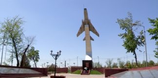 Путевку в небо курсанты Чугуевской лётной школы получали в Шымкенте Путевку в небо получали в Шымкенте курсанты Чугуевской летной школы