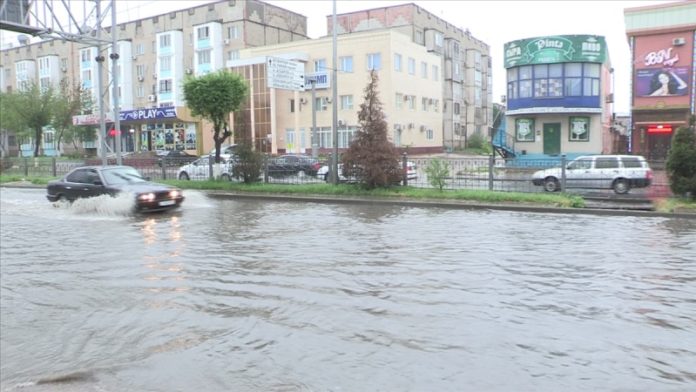 Ливневый дождь в Шымкенте затопил полгорода