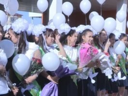 Первые выпускники "Назарбаев Интеллектуальной школы"