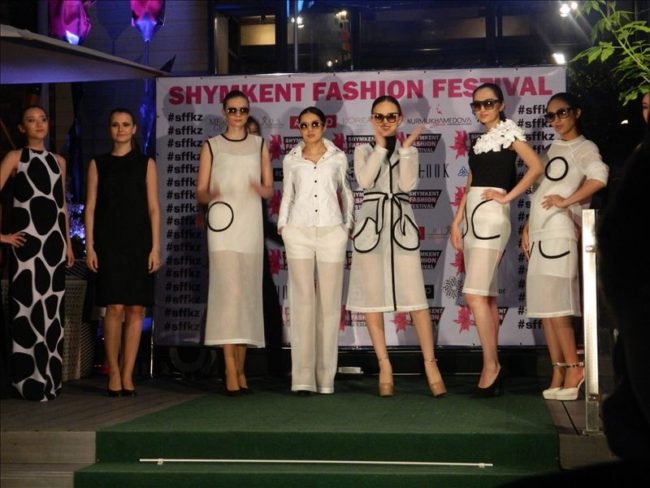 В Шымкенте проходит первый модный фестиваль "Shymkent Fashion Festival"