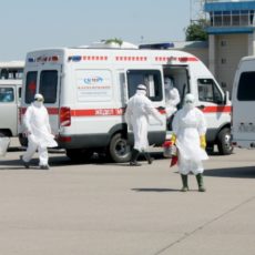 В аэропорту Шымкента госпитализировали пассажира с подозрением на лихорадку Эбола