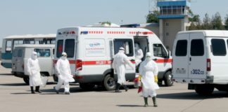 В аэропорту Шымкента госпитализировали пассажира с подозрением на лихорадку Эбола