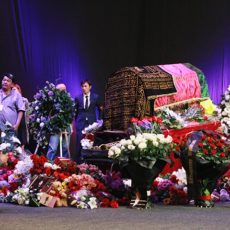 Батырхана Шукенова похоронили сегодня в Алматы Траурная церемония прощания с Батырханом Шукеновым