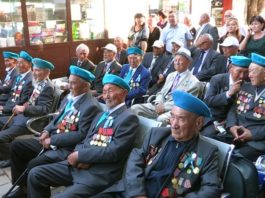 Из Шымкента ветераны уезжают на торжества ко Дню Победы в Астану