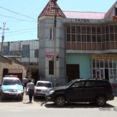 Во дворе медцентра в Шымкенте найден труп новорожденного ребенка