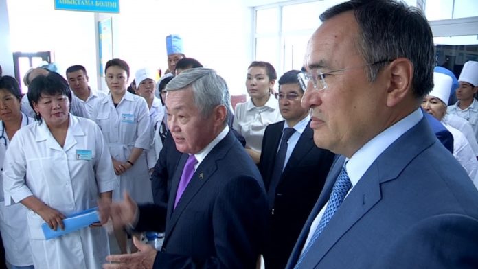 Вице-премьер РК Бердибек Сапарбаев посетил Туркестан