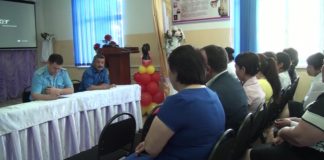 Ученицы школы № 53 пожаловались на домогательства со стороны учителя