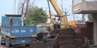 Власти Шымкента начали борьбу с незаконной торговлей металлом Власти города Шымкент взялись за незаконных торговцев металлом