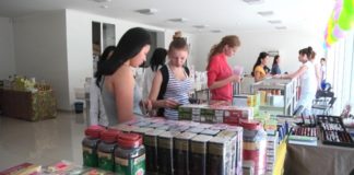 Индийская выставка открылась в Шымкенте Выставка товаров из Индии проходит в Шымкенте