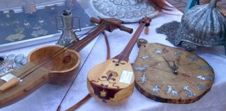 В Казахстане разрешат бесплатный провоз домбры и кобыза в самолётах домбра