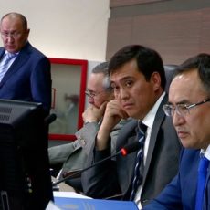 На акимов возложена персональная ответственность за нарушение сроков строительства жилья Вопросы выполнения жилищной программы в ЮКО рассмотрели на расширенном заседании в областном акимате ЮКО