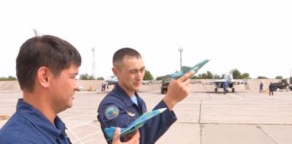 Летчики из Казахстана отправились на международный конкурс «Авиадартс-2015» Майор Игилик Карасаев, вспоминает, почти два месяца ушло на наземно-воздушную подготовку