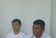 Боксер Биржан Жакыпов принимает поздравления Боксер Биржан Жакыпов принимает поздравления