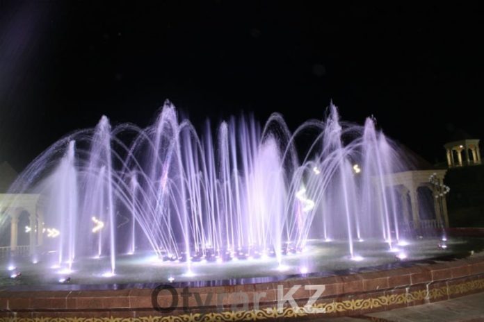 Поющий фонтан в Шымкенте