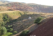 В ЮКО самые богатые недра в Казахстане Вода из скалы ушла 11 лет назад, когда по соседству стали разрабатывать карьер…