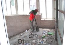 Власти Шымкента взялись за уборку подземных пешеходных переходов Власти Шымкента взялись за уборку подземных пешеходных переходов