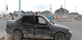 В Шымкенте из-за странной поломки светофора столкнулись машины