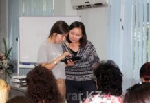 Мастер-класс по использованию мобильных приложений для девушек прошел в Шымкенте Тренинг Kcell по мобильным приложениям для девушек