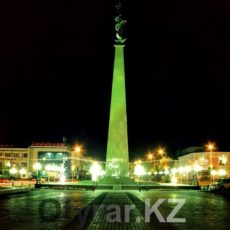 Улицы Шымкента, на которых в 2015 году проведут освещение Ночной Шымкент. Площадь Ордабасы. Монумент Жер ана