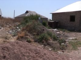 Жители одного из микрорайонов Шымкента живут в зоне повышенного риска