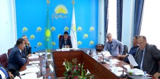 Госслужащие держали ответ на дисциплинарном совете партии «Нур Отан» Госслужащие держали ответ на дисциплинарном совете партии "Нур Отан"