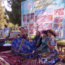 Народ Южного Казахстана отметил День языка, культуры и традиций узбеков