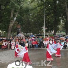 Музыкальный ретро-фестиваль «Старая пластинка» прошел в Шымкенте