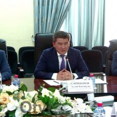 Министр образования РК встретился в Шымкенте с акимом ЮКО