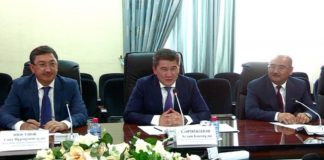 Министр образования РК встретился в Шымкенте с акимом ЮКО