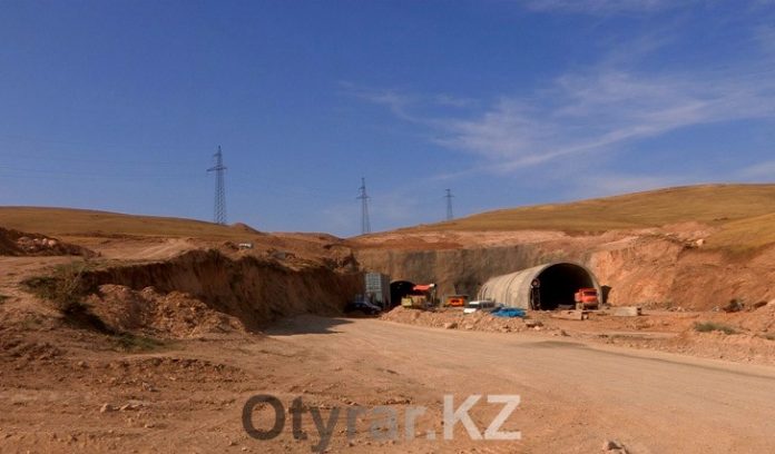 Сроки сдачи первого в Казахстане подземного тоннеля откладываются до следующего года