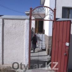 Объявлен в розыск преступник, ранивший ножом троих женщин в Шымкенте