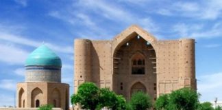 Новый статус Шымкента и Туркестана: каких изменений ожидать, рассказали политологи Мавзолей Ходжи Ахмеда Ясави