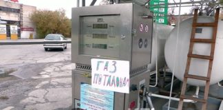 На АЗС Шымкента уже несколько дней перебои с заправкой газом