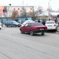 На Крытом рынке творится настоящий автоколлапс На Крытом рынке творится настоящий автоколлапс