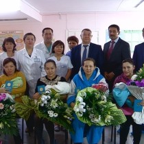 В канун Дня Независимости РК свидетельства о рождении вручили прямо в роддоме ЦОНы поздравили детей родившихся в канун Дня Независимости РК