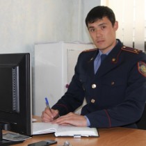 В Шымкенте полицейскому пришлось прыгнуть в реку, чтобы задержать грабителя Жасулан Куатов