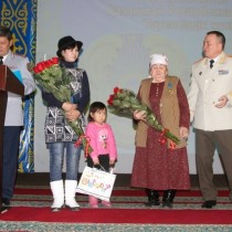 Награждена семья отважного героя, спасшего четырёх женшин
