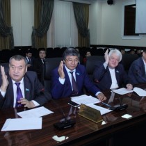 Депутаты областного маслихата утвердили бюджет ЮКО на 3 года