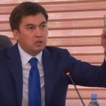 Аким пообещал покинуть свой пост