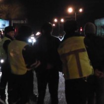 Молодых людей с винчестером 12 калибра задержали полицейские в Шымкенте