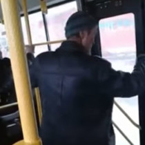 «Танцор диско» в шымкентском автобусе № 78