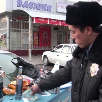 В Шымкенте задержаны трое парней, обокравших магазин