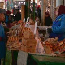 С начала года цена на формовой хлеб в Шымкенте не изменилась Основной причиной поднятия цен на хлеб поставщики называют - сокращение размера субсидий