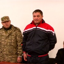 В Шымкенте судят экс-офицеров департамента госдоходов занимавшихся кражей нефти Старший следователь департамента госдоходов ЮКО Е. Усипбеков