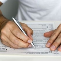 Проверять деньги на банковских счетах казахстанцев хотят налоговики Заполнение декларации о доходах